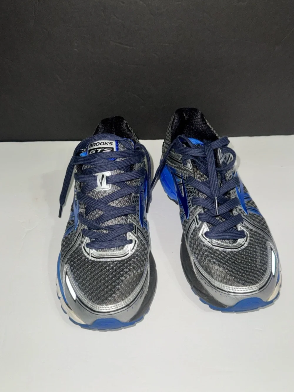 Brooks I Men’s I Sneakers I Running I Blue Athletic Shoes